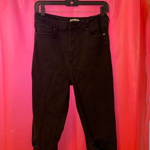 F21 distressed skinny jeans